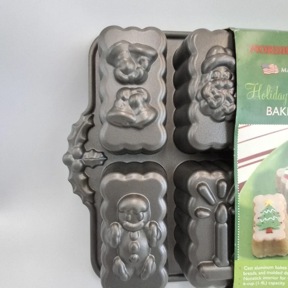 Nordic Ware Holiday Mini Loaf Baking Pan Cast Aluminum 6 Cup Nonstick Christmas